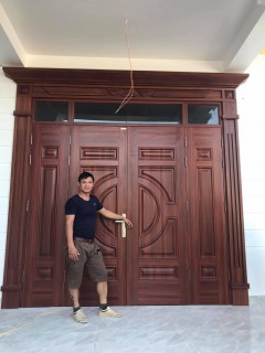 Lắp đặt cửa thép vân gỗ Koffmann nhà Bác Thảo ở Bắc Nghĩa - Đồng Hới